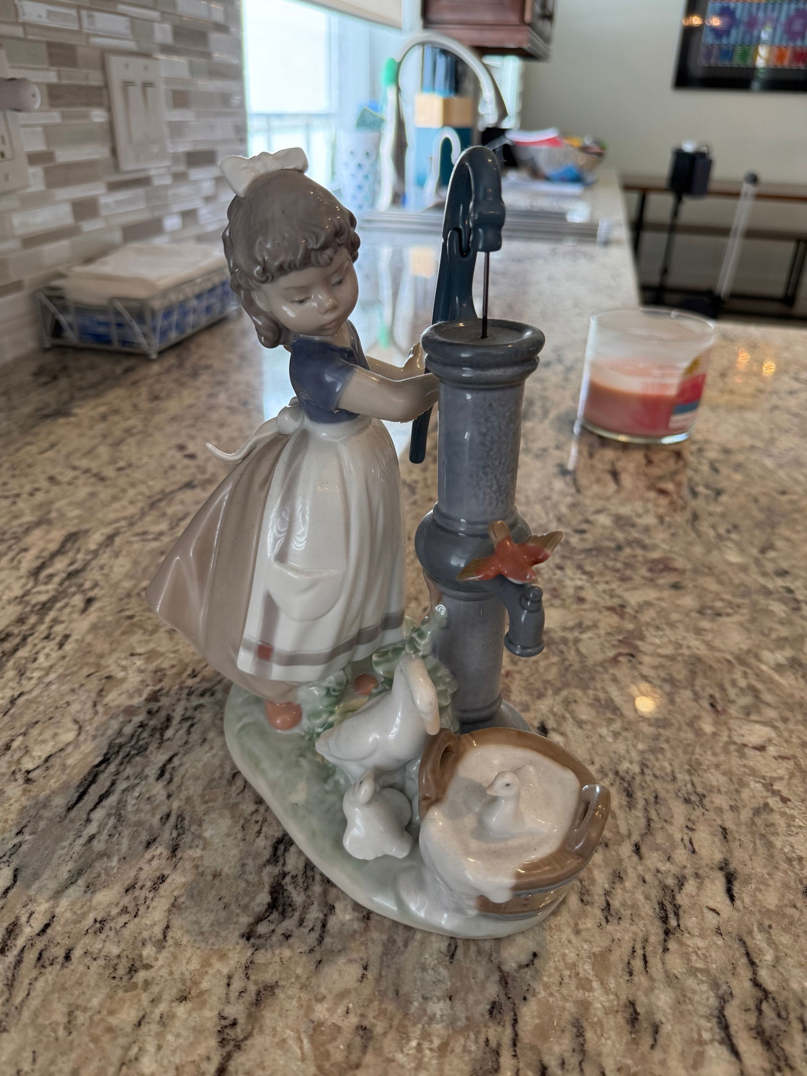 Lladro Farm Girl (1 of 3)