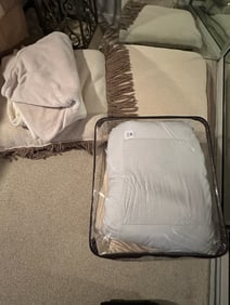 Bedding Lot