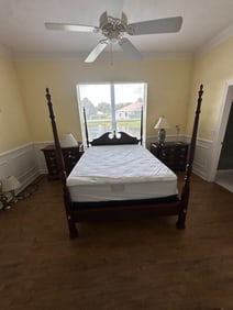Vintage Four-Poster Bed Frame – Solid Wood, Carved Finials