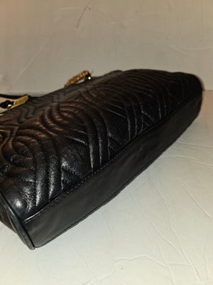 Fendi Black Leather Shoulder Purse w Quilted Pasta Design & Bold Gold Hardware: For sale is a Fendi black leather two- way shoulder purse with a quilted pasta design in the leather & amazing double strap w chunky gold, pasta shaped beads This exquisite Fendi black leather sho