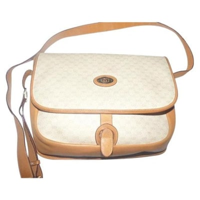 Gucci Vintage Camel Small G Logo Print On Ivory Camel Leather: For sale is an AMAZING, vintage, Gucci, ivory coated canvas with a camel small G logo print and leather, large, mukti-compartment, cross body/shoulder bag with an envelope flap top, leather latch clos