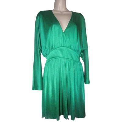 For sale is an amazing, 1970's retro look, Halston Heritage, rich emerald green silky polyester (1 of 4)