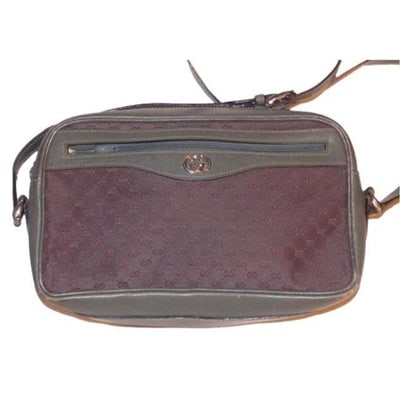 For sale is a vintage, AMAZING & RARE, Gucci, pinkish red small logo print canvas and grey: For sale is a vintage, AMAZING & RARE, Gucci, pinkish red small logo print canvas and grey leather, rectangular, shoulder or cross body purse with chrome accents! A perfect, grey, everyday purse w