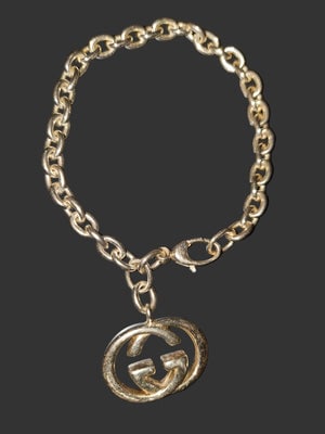 Gucci sterling silver iconic oval link charm bracelet w large interlocking G charm! (1 of 4)