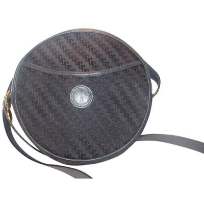 Gucci Diagonal Logo Print Canvas Canteen Satchel Blue Gg Leather Shoulder Bag: For sale is a RARE, Tom Ford era, Gucci, round, canteen style, shoulder or cross body bag in dark navy blue diagonal square G logo print canvas and leather with a top zip, front pocket, and bold gold