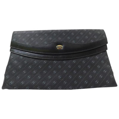 ON SALE! Gucci Vintage Purses Grey Diagonal Oval Logo Print On Black Coated Canvas And Leather: * For sale is a vintage, Gucci Accessory Collection, RARE, grey diagonal oval Gucci logo print on black coated canvas and leather, clutch style purse with multiple, separate compartments and a layered
