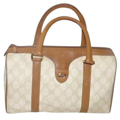 Gucci Vintage Doctor S Ivory And Camel Large G Logo Leather Coated Canvas Satchel: For sale is a Gucci, camel large G logo print on ivory coated canvas & leather, mod, doctor's satchel/speedy bag with a classic, timeless style! This is a great looking, classic purse from Gucci w