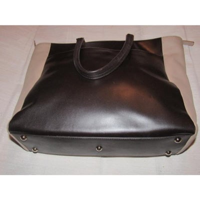 Furla Black, Ivory, Dark Brown, & Latte, Leather Color Block Design Satchel/Tote: For sale is a fabulous, XL, Furla, two handle, tote bag in a fabulous, color block design in ivory, dark brown, latte brown, and black with a footed bottom, zip top closure, multiple pockets, This XL 