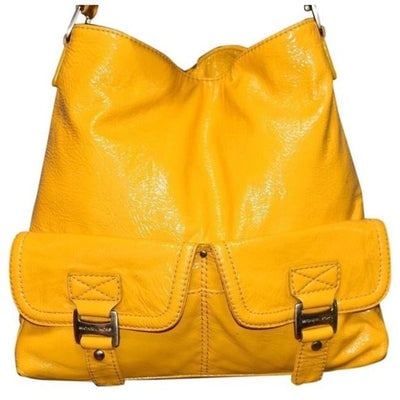 Michael Kors Yellow Patent Leather XL Hobo: For sale is a lovely Michael by Michael Kors leather hobo shoulder bag! This bag is made with textured yellow patent leather with engraved silver toned hardware and a modern look perfect for night or 