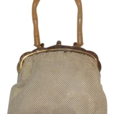 Art Deco, Whiting and Davis, cream enamel mesh purse with a carved bamboo look, translucent apple (1 of 4)