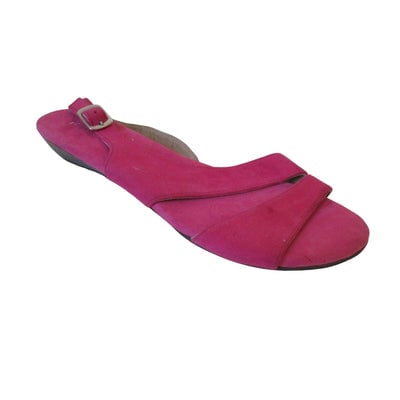 Jeffrey Campbell Fuchsia Suede Slingback Open Toe Sandal: For sale is a pair of Jeffrey Campbell, NWOT, Hot Pink Fuchsia, Suede Slingback Open Toe Sandals. Size 7/38. All measurements are approximate. Signature insoles. Silver hardware. Leath