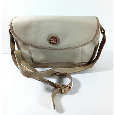 1980s, Balmain, off white/ivory leather, shoulder bag with a twist clasp on the envelope flap,: For sale is a vintage, 1980s new old stock, Pierre Balmain, off white/ivory leather, shoulder bag with a twist closure on top of the envelope, adjustable shoulder strap, multiple compartments, all of 