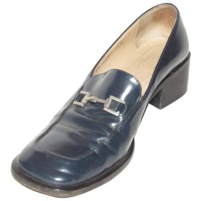 Gucci Midnight Blue Vintage HorseBit Pump: For sale is a pair of GUCCI, size 37.5 EU/7.5 US, midnight blue glossy leather, 2" square heel loafer with chrome horse-bit accent at the toes! These heeled loafers create a perfect retro look with a 