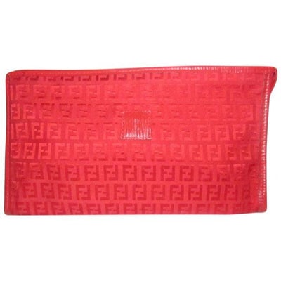 Fendi Smalll F Logo Make Up Red Zucchino Print Canvas And Leather Clutch: For sale is a vintage, FENDI SAS, true red Zucchino or small F logo print canvas and red leather large, clutch style purse or cosmetic bag with a zip top closure that snaps down to one side, an XL Fen