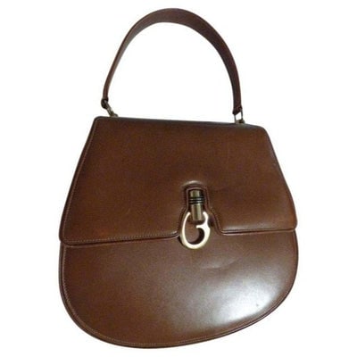 Gucci Vintage Supple Caramel Brown Leather Satchel with Enamel G Clasp: For sale is a one of a kind, early Gucci, 1960's mod, round, hard and boxy, structured, caramel brown leather, top handle shoulder bag with gold, equestrian-style hardware, a G logo red and green enam