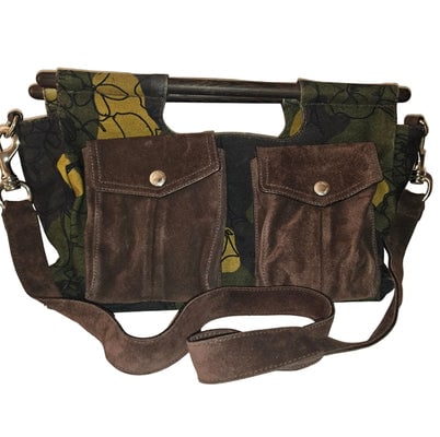 Miu Miu floral print canvas & suede two-way XL bag: For sale is an exquisite Miu Miu floral print canvas and suede two-way XL bag, a versatile luxury piece perfect for the discerning vintage collector. This stunning carryall features a beautiful f