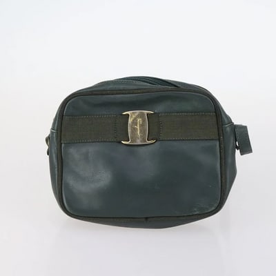 Ferragamo, forest green leather, cross body or shoulder bag with a gold Vara accent!: For sale is a vintage, designer, Salvatore Ferragamo, forest green leather, cross body or shoulder bag with a gold Vara accent! This is a gorgeous bag in amazing vintage condition that is the perfect 