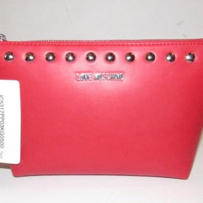 AMAZING, NWT, Moschino, true red leather, retro, clutch or cosmetic bag with chrome studs, a zip top: For sale is an AMAZING, NWT, Moschino, true red leather, retro, clutch or cosmetic bag with chrome studs, a zip top closure, an XL engraved chrome zipper fob, and polished chrome hardware! This purse 