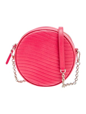 Furla pink leather round canteen style purse with a chain strap: Discover timeless elegance with this stunning Furla pink leather round canteen style purse. Crafted from premium leather in a soft, sophisticated pink hue, this iconic silhouette combines vintage char