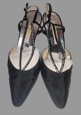 Gucci silk over leather heels with rhinestone accents in size 39.5 (1 of 4)