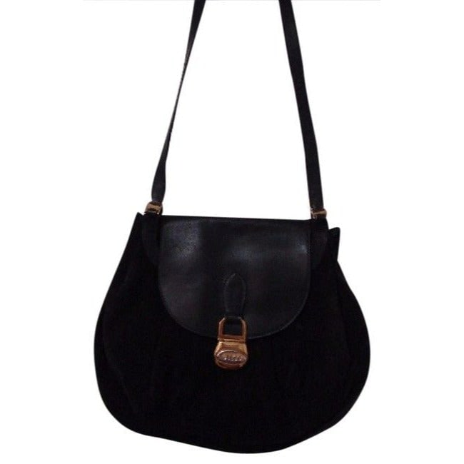 Gucci Vintage Pursesdesigner Purses Black Suede And Leather Shoulder Bag: For sale is a Gucci, RARE, bohemian/mod, black suede and leather, flap top, shoulder purse without a clasp, but a heavy, gold Gucci logo weight, leather strap, and accordion style, pleated pouch botto