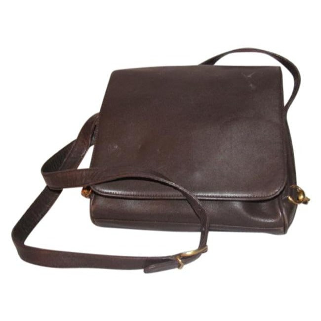 Gucci Vintage Brown Leather With Gold Equestrian Accents Cross Body Bag: For sale is a unique, brown, buttery soft leather with great, gold equestrian accents on both sides, cross body or shoulder purse with an envelope snap clasp closure and multiple compartments! It is a