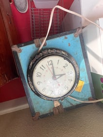 Vintage 1930's  G.E.  Telechron Wall Clock