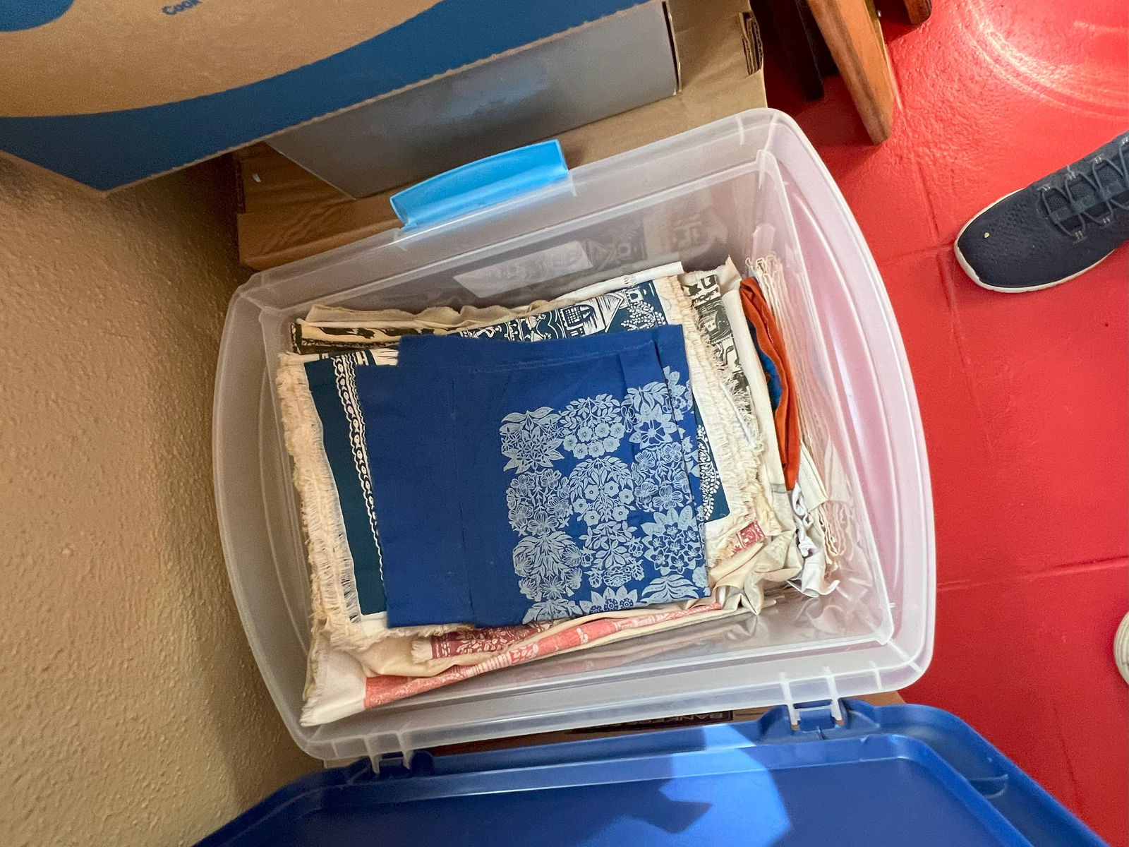 Vintage textiles (1 of 5)