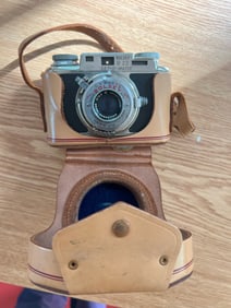 Bolsey B22 camera