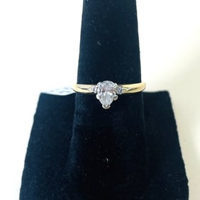 14K Yellow Gold Pear Cut Diamond Ring Size 5