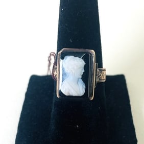 10k Gold Antique Victorian Cameo Ring On Onyx Size 5.25