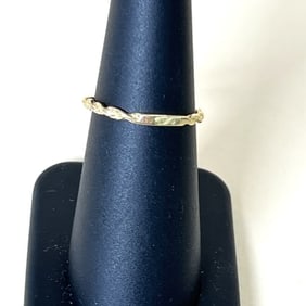 14k Gold Twist Band Size 6