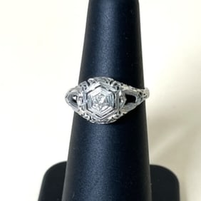 18k White Gold Art Deco Antique Diamond Ring size 5.5