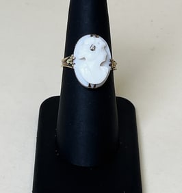 Antique 10K Gold Ring with Cameo Portrait & Diamond