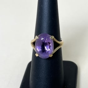 14k Yellow Gold And Amethyst Ring Size 6.5