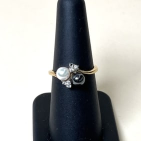 10k yellow Gold Double Pearl Black And White Ring Size 6.5