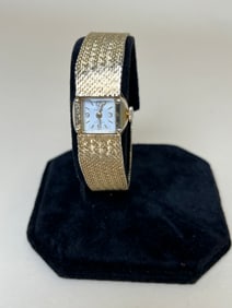 18K Yellow Gold Omega Vintage Ladies Wristwatch with 18K Gold Band