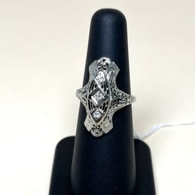 Stunning 3 Diamond Filigree Antique Art Deco Size 6.25 in White Gold