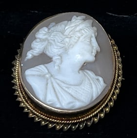 Antique 12k Yellow Gold Cameo Brooch, Lady's Portrait