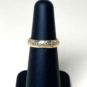 14k Yellow Gold Irish Claddagh Band