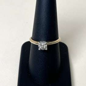 14k Diamond Engagement Solitaire Ring In Yellow Gold Size 8