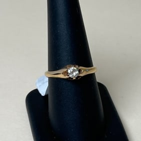 14k Solitaire Diamond Yellow Gold Ring Size 8