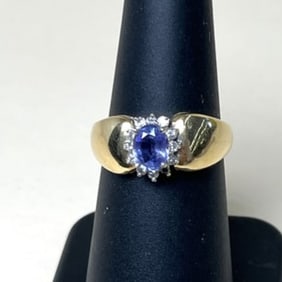 14k Amethyst and Diamond Ring In Yellow Gold Size 7