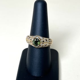 14K Green Peridot or Tourmaline Yellow Gold Ring Size 9