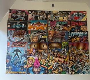 A Bundle of 16 Collectible Comics Comic Books