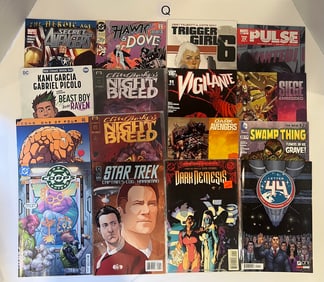 A Bundle of 16 Collectible Comics Comic Books