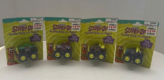 4 Scooby-Doo Rally with Figure Cars