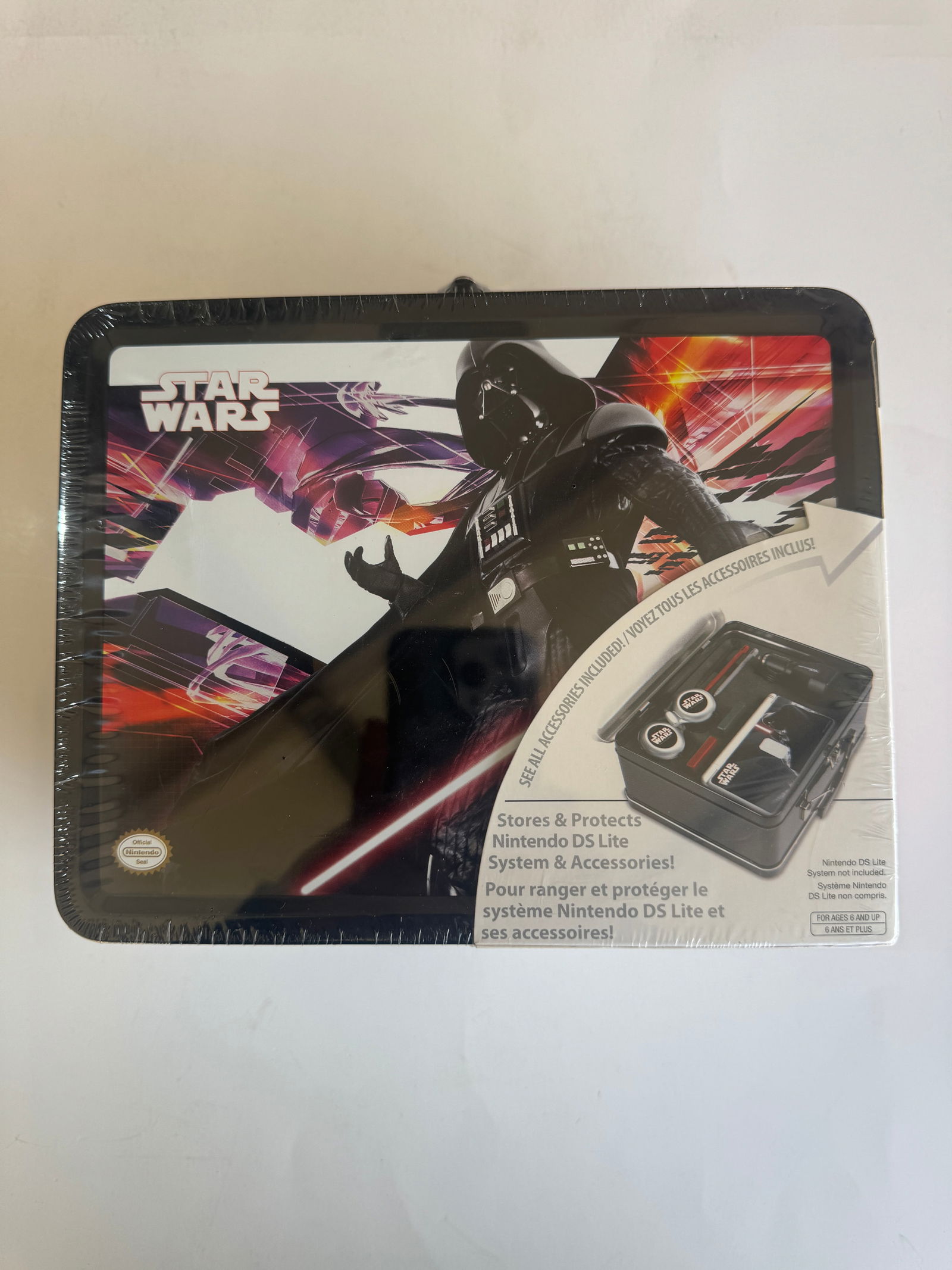 Nintendo DS Lite On the Go Tin Kit: Nintendo DS Lite On the Go Tin Kit