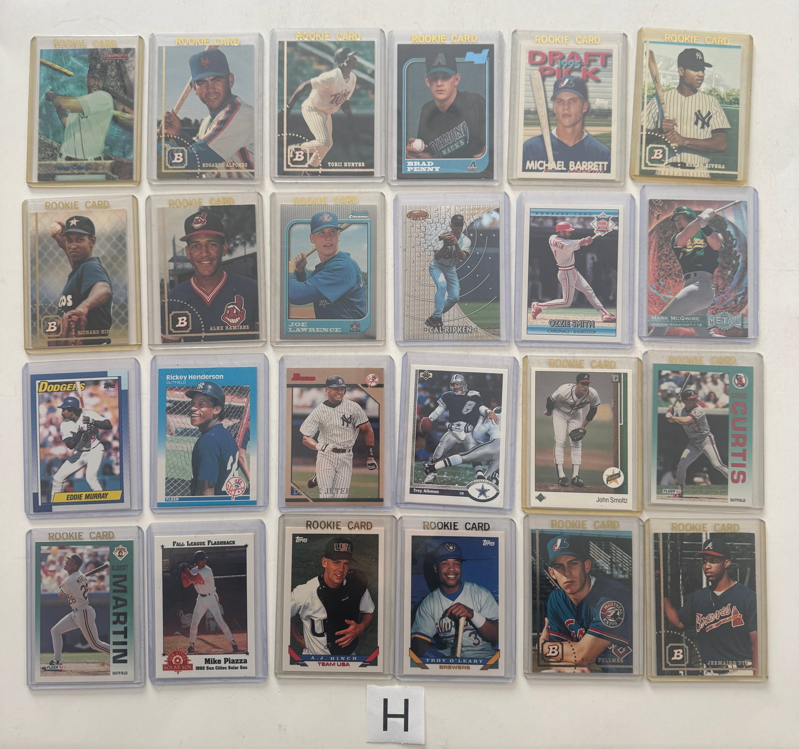Baseball Cards In Plastic Sleevs: Baseball Cards In Plastic Sleeves