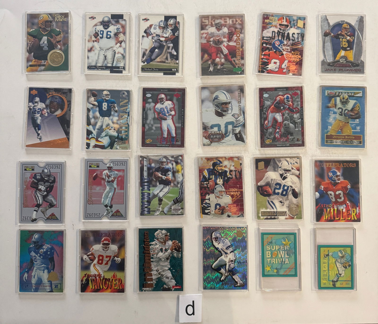 Football Cards In Plastic Sleevs: Football Cards In Plastic Sleeves